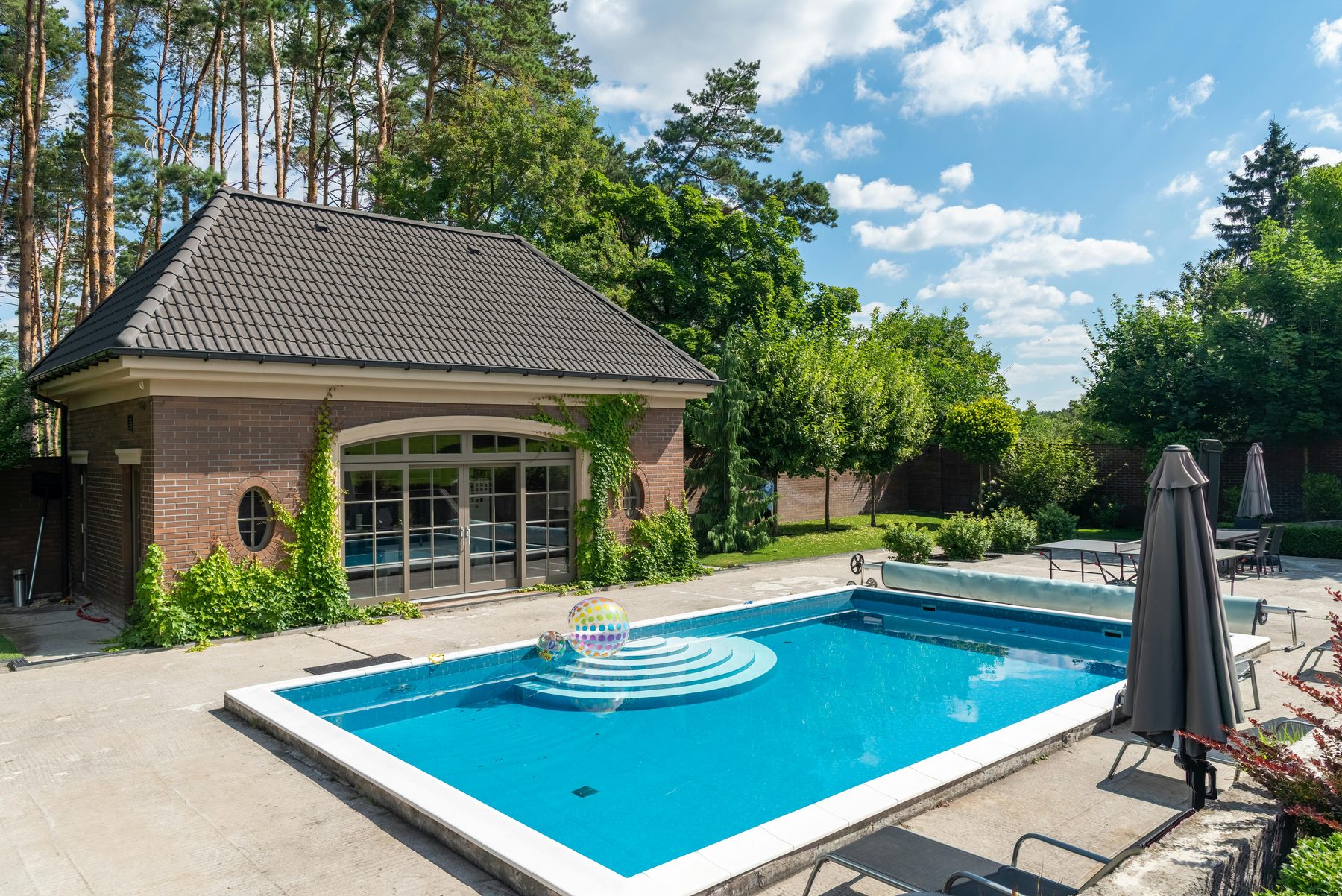 Tampa Bay pool serviced by Pool & Spa Experts